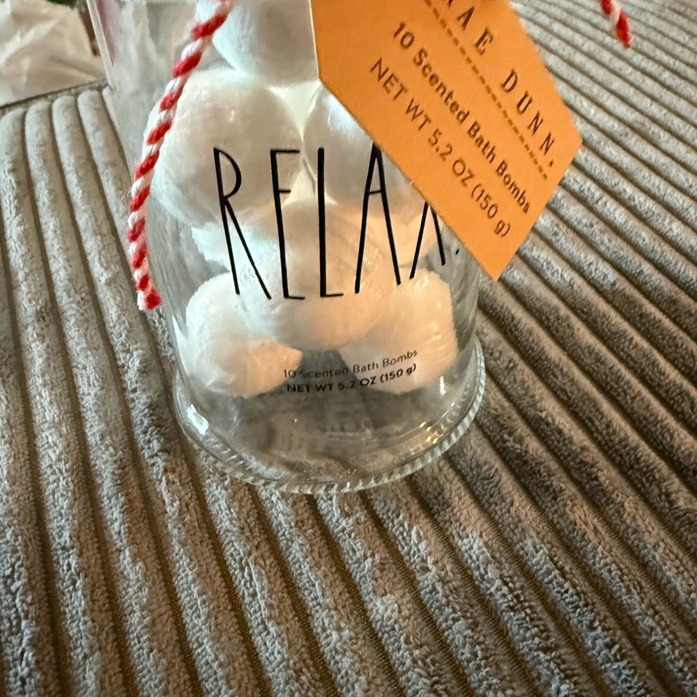 Rae Dunn White Relax Bath Bombs